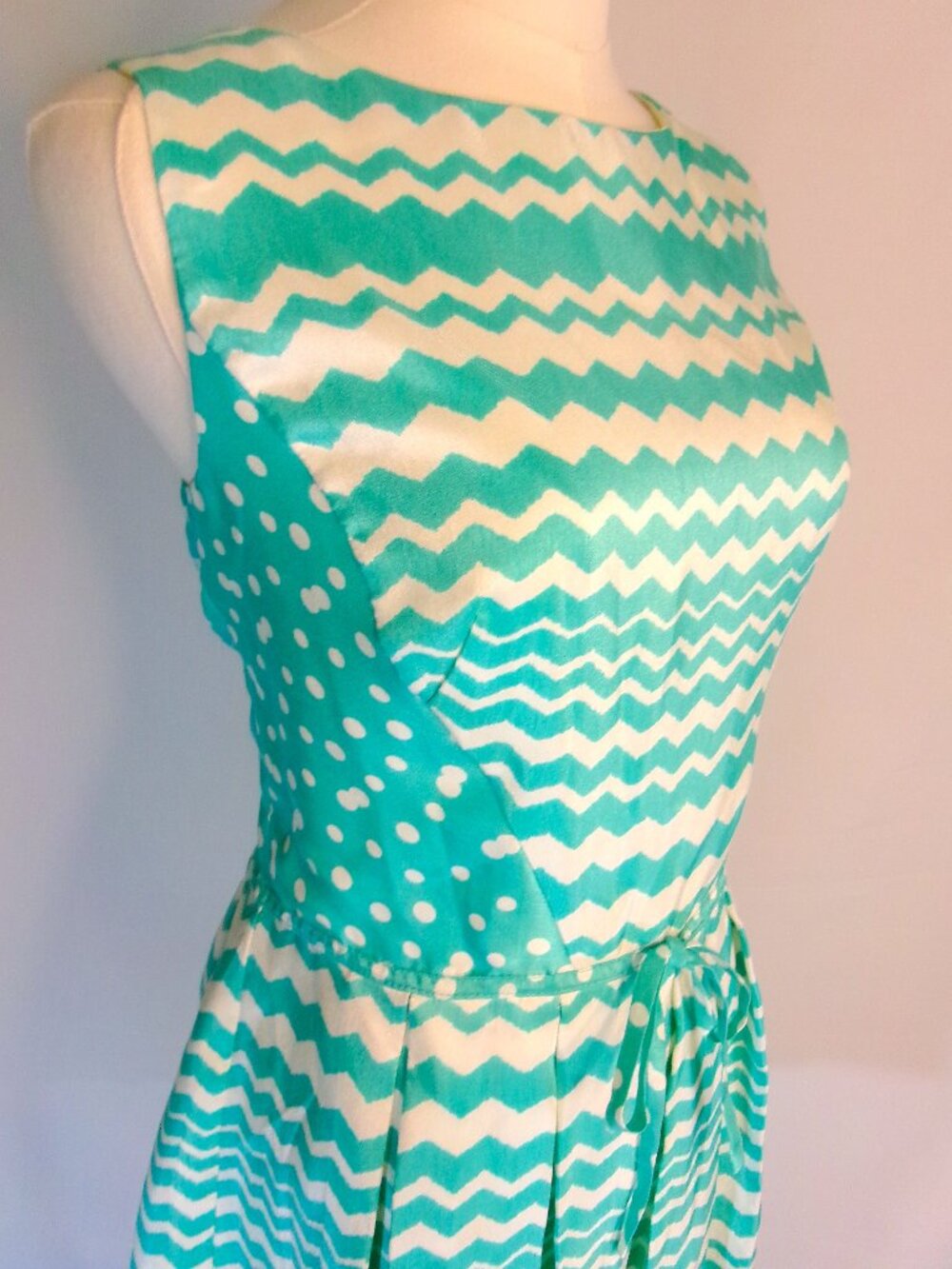 Julian Taylor Womens 12 Aqua Chevron Fit & Flare Dress Sleeveless Belted